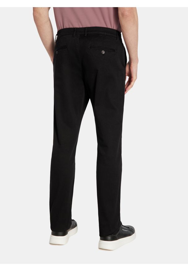 Pako Lorente - PAKO LORENTE - Czarne spodnie męskie. Okazja: na co dzień. Kolor: czarny. Materiał: bawełna, elastan. Sezon: wiosna. Styl: casual