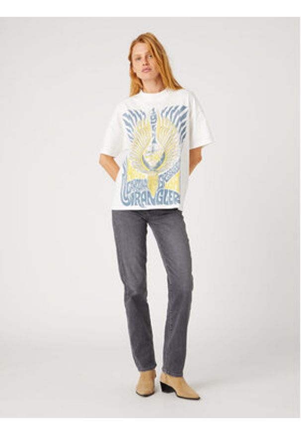 Wrangler T-Shirt Girlfriend W7R9EEW04 112334760 Biały Regular Fit. Kolor: biały. Materiał: bawełna