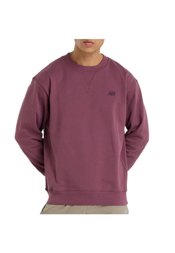 Bluza New Balance MT41506FDP - fioletowa. Kolor: fioletowy. Materiał: bawełna, prążkowany. Wzór: aplikacja. Styl: klasyczny