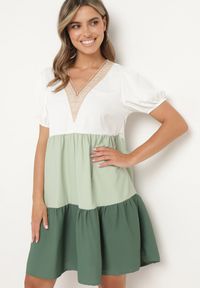 Born2be - Beżowo-Zielona Pudełkowa Sukienka z Haftem przy Dekolcie Moetta. Kolor: beżowy. Wzór: haft #6