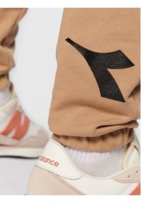 Diadora Spodnie dresowe Unisex Manifesto 502.179480 Beżowy Loose Fit. Kolor: beżowy. Materiał: bawełna #5