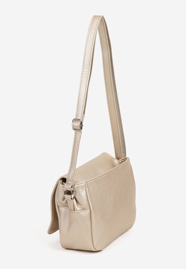 Born2be - Złota Torebka z Metaliczną Ozdobą Sonadorella. Kolor: złoty. Wzór: aplikacja. Styl: klasyczny, casual, elegancki