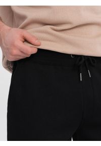 Ombre Clothing - Spodnie męskie dresowe z przeszyciem i zamkiem na nogawce - czarne V1 OM-PASK-0147 - XXL. Kolor: czarny. Materiał: dresówka. Wzór: nadruk #3