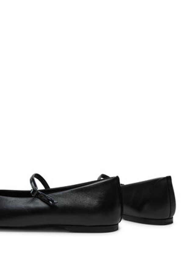 Calvin Klein Baleriny Mary Jane Ballerina - Lth HW0HW02307 Czarny. Kolor: czarny. Materiał: skóra