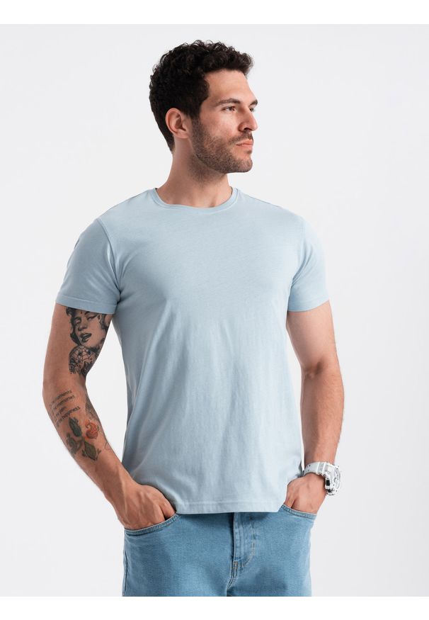 Ombre Clothing - T-shirt męski klasyczny bawełniany BASIC - jasnoniebieski V19 OM-TSBS-0146 - XXL. Kolor: niebieski. Materiał: bawełna. Styl: klasyczny