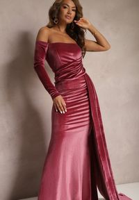 Renee - Różowa Asymetryczna Sukienka Maxi z Ozdobnym Marszczeniem i Trenem Cirielle. Kolor: fioletowy. Typ sukienki: asymetryczne. Długość: maxi #3