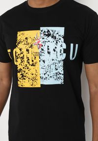 Born2be - Czarna Bawełniana Koszulka T-Shirt z Krótkim Rękawem i Ozdobnym Nadrukiem Branessa. Okazja: na co dzień. Kolor: czarny. Materiał: bawełna. Długość rękawa: krótki rękaw. Długość: krótkie. Wzór: nadruk. Styl: casual