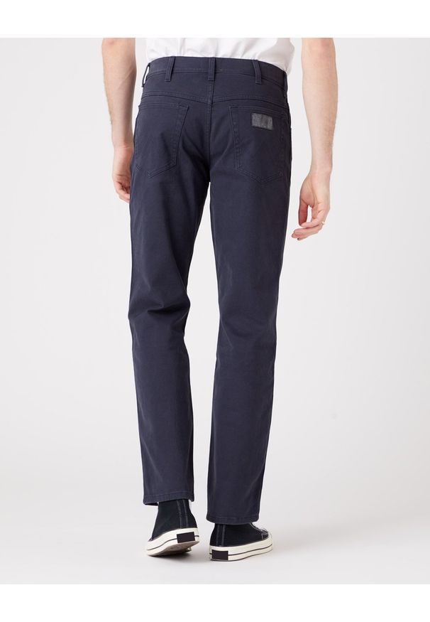 Wrangler - WRANGLER TEXAS MĘSKIE SPODNIE JEANSOWE DARK NAVY W12193XAE 112319293