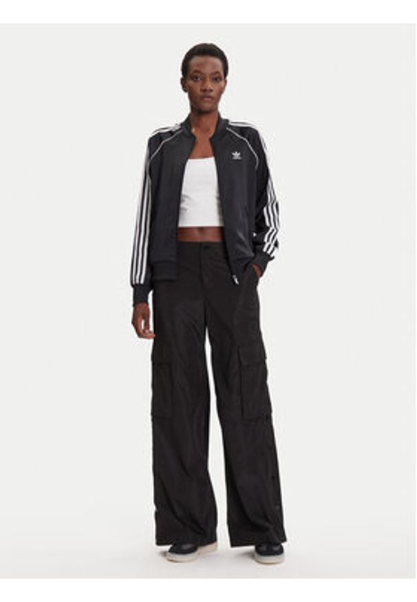 Adidas - adidas Bluza SST adicolor Satin JZ6733 Czarny Regular Fit. Kolor: czarny. Materiał: syntetyk