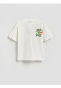 Reserved - Bawełniany t-shirt z nadrukiem - złamana biel. Materiał: bawełna. Wzór: nadruk #1