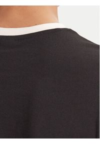 Guess T-Shirt V5YI01 J1314 Czarny Regular Fit. Kolor: czarny. Materiał: bawełna #5