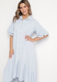 Born2be - Jasnoniebieska Sukienka Koszulowa z Ozdobną Falbanką Daviravie. Okazja: na co dzień. Kolor: niebieski. Typ sukienki: koszulowe. Styl: klasyczny, casual, elegancki #7