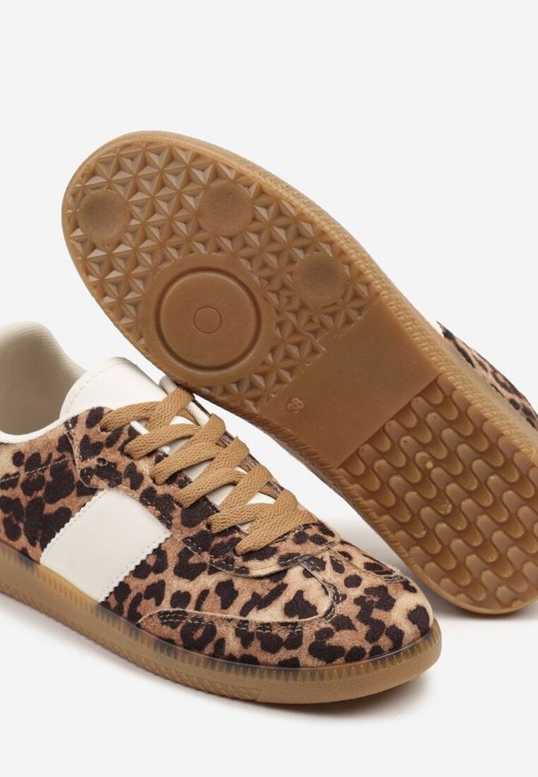 Renee - Panterkowe Sneakersy Tenisówki w Kultowym Stylu Neolithaen. Okazja: na co dzień. Zapięcie: sznurówki. Materiał: jeans