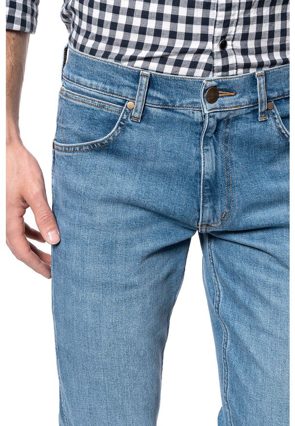 Wrangler - WRANGLER SPODNIE MĘSKIE GREENSBORO MID SUMMER BLUE W15QV712Z 112127106