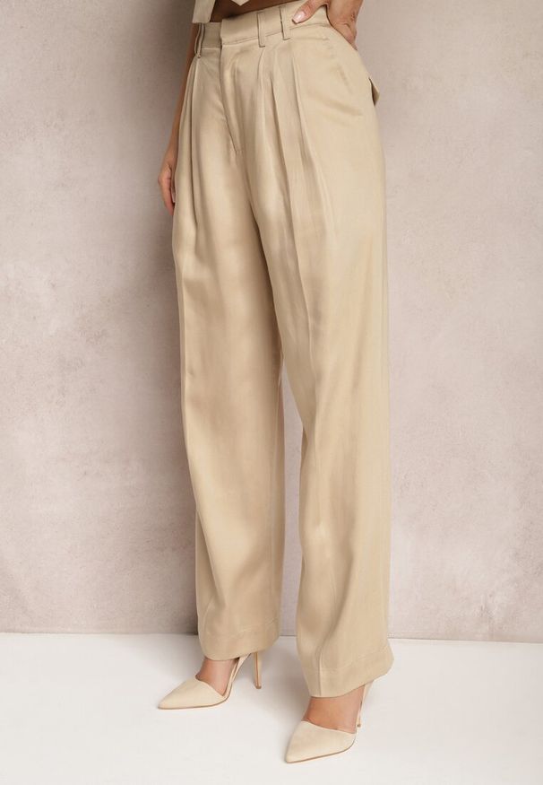 Renee - Beżowe Szerokie Spodnie High Waist z Kieszeniami Keanne. Okazja: na co dzień. Stan: podwyższony. Kolekcja: dla wysokich. Kolor: beżowy. Styl: casual