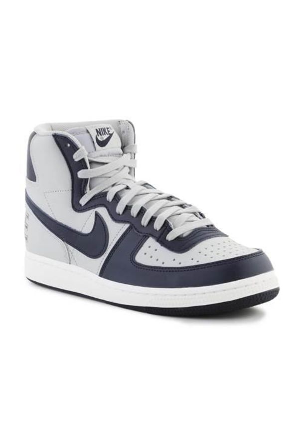 Buty do chodzenia męskie Nike Terminator High. Zapięcie: sznurówki. Kolor: wielokolorowy, szary. Materiał: guma, skóra, tkanina. Szerokość cholewki: normalna. Sport: turystyka piesza