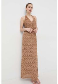 Guess sukienka kolor brązowy maxi prosta. Okazja: na co dzień. Kolor: brązowy. Długość rękawa: na ramiączkach. Typ sukienki: proste. Styl: casual. Długość: maxi