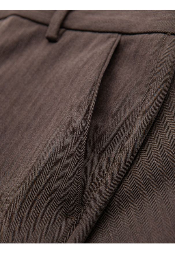 Ombre Clothing - Spodnie męskie chino z gumką w pasie SLIM FIT - czekoladowe V2 OM-PACP-0158 - XXL. Okazja: na co dzień. Kolor: brązowy. Materiał: wiskoza, poliester, elastan. Styl: casual
