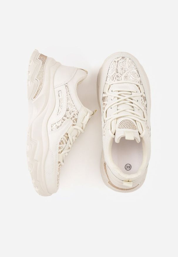 Renee - Beżowe Sneakersy na Platformie Ozdobione Cyrkoniami i Koronką Antea. Okazja: na co dzień. Kolor: beżowy. Materiał: koronka. Wzór: aplikacja, koronka. Obcas: na platformie