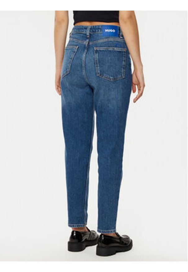 Hugo - HUGO Jeansy Noe_B 50520614 Niebieski Mom Fit. Kolor: niebieski
