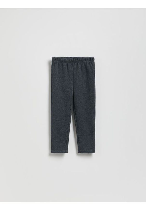 Reserved - Spodnie z ociepleniem - ciemnoszary. Kolor: szary. Materiał: dzianina, bawełna