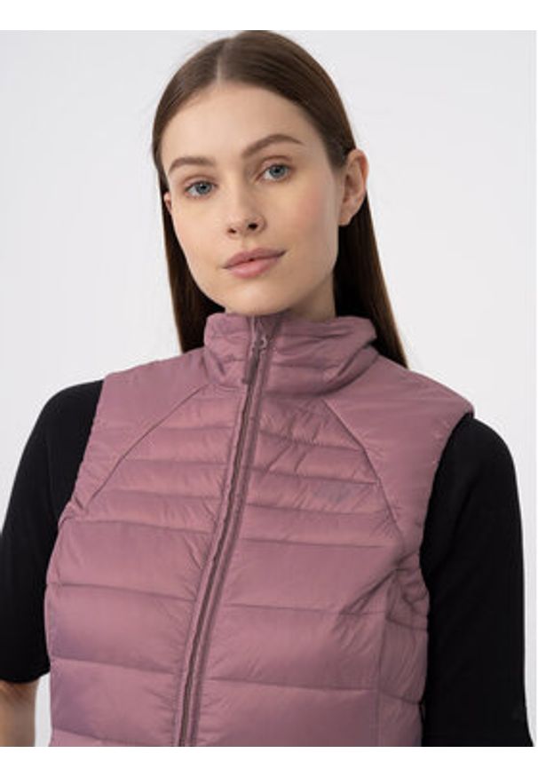 4f - 4F Bezrękawnik 4FAW23TVESF072 Różowy Slim Fit. Kolor: różowy. Materiał: syntetyk. Długość rękawa: bez rękawów