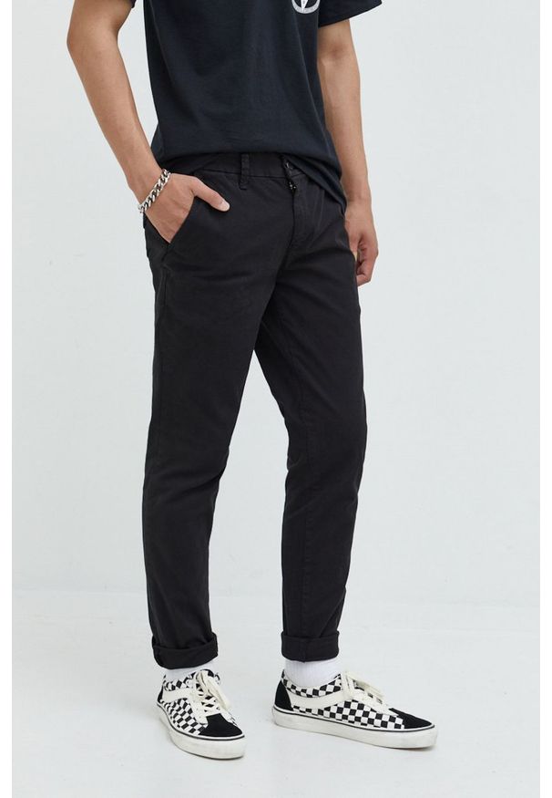 Only & Sons spodnie męskie kolor czarny dopasowane. Kolor: czarny. Materiał: tkanina