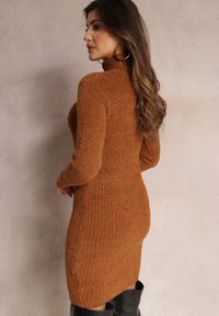 Renee - Brązowa Sweterkowa Sukienka Mini w Prążki z Wełną Klonxe. Typ kołnierza: golf. Kolor: brązowy. Materiał: wełna. Długość rękawa: długi rękaw. Wzór: prążki. Długość: mini #4