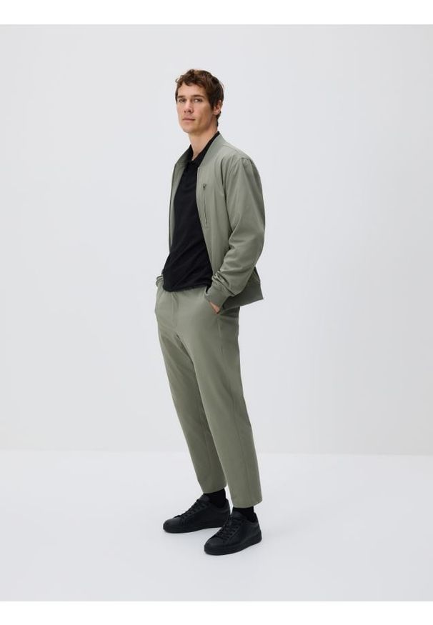 Reserved - Spodnie chino slim fit - szary. Kolor: szary. Materiał: dzianina