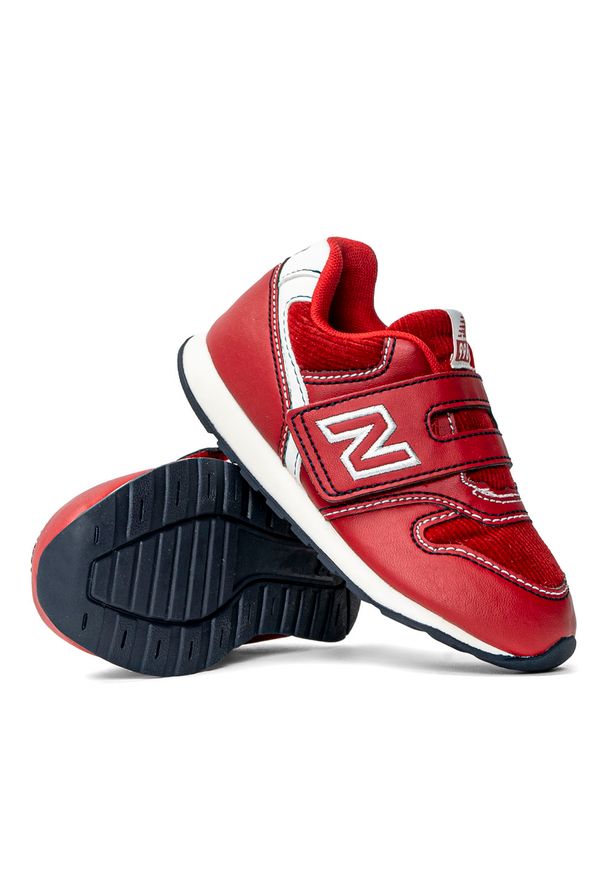 Buty sportowe dziecięce New Balance IZ996 (IZ996BA). Kolor: czerwony. Materiał: zamsz, syntetyk. Szerokość cholewki: normalna. Model: New Balance 996