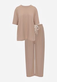 Renee - Beżowy Oversizowy Komplet Zdobiony Cyrkoniami T-shirt i Spodnie Arnateia. Kolor: beżowy. Wzór: aplikacja #3