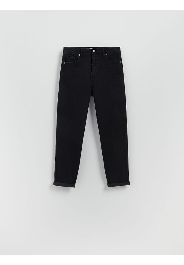Reserved - Jeansy boyfriend slim - czarny. Kolor: czarny