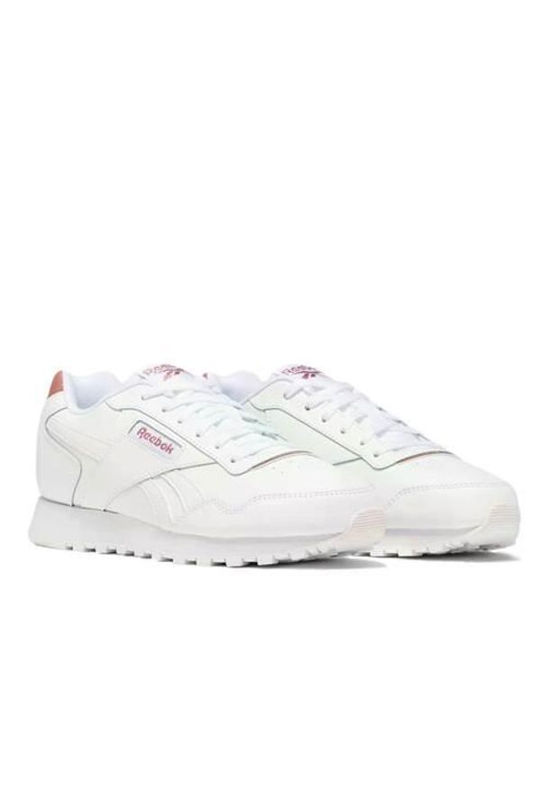 Buty do chodzenia dla dzieci Reebok Royal Glide. Kolor: biały. Materiał: materiał, syntetyk, tkanina. Szerokość cholewki: normalna. Model: Reebok Royal. Sport: turystyka piesza