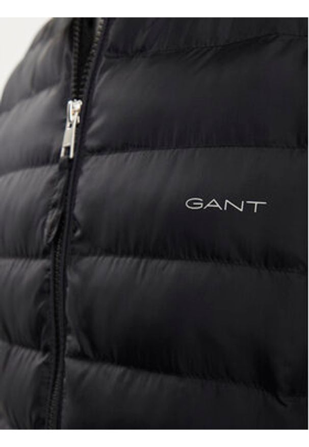 GANT - Gant Kamizelka 7006301 Czarny Regular Fit. Kolor: czarny. Materiał: syntetyk