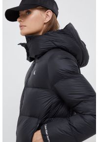 Calvin Klein Jeans kurtka puchowa damska kolor czarny zimowa. Kolor: czarny. Materiał: puch. Sezon: zima #1