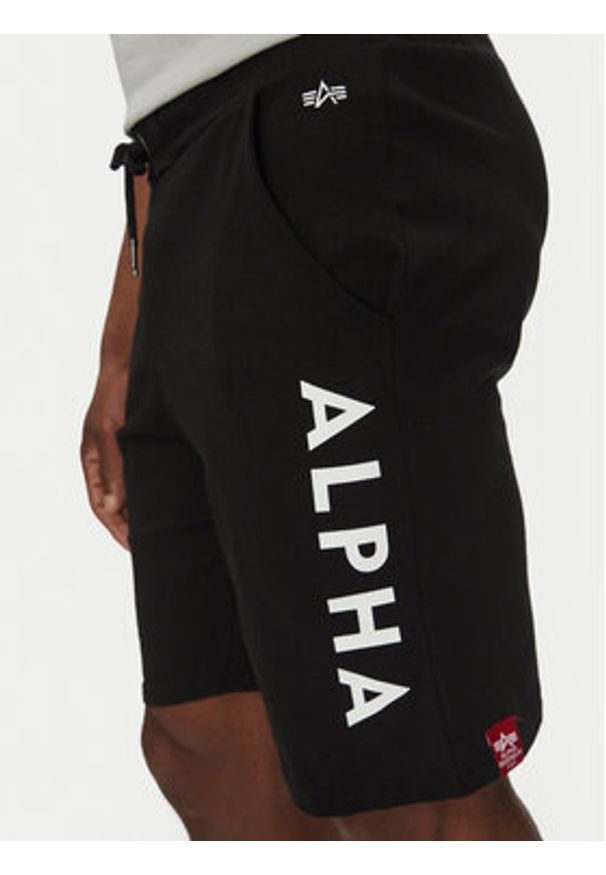 Alpha Industries Szorty sportowe 116366 Czarny Regular Fit. Kolor: czarny. Materiał: bawełna. Styl: sportowy