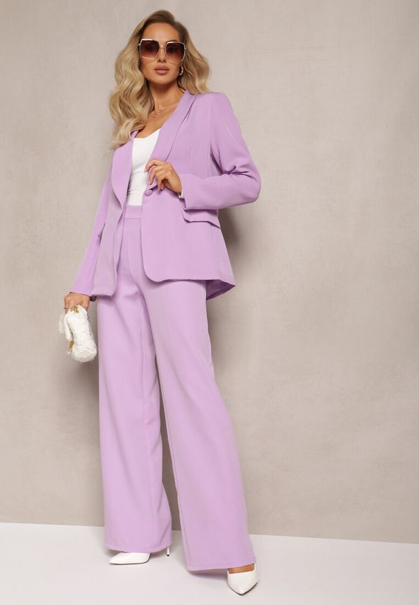 Renee - Jasnofioletowe Spodnie Szerokie High Waist Dule. Okazja: na co dzień, na spotkanie biznesowe. Stan: podwyższony. Kolor: fioletowy. Styl: elegancki, biznesowy, casual