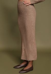 Born2be - Ciemnobeżowy Komplet Dzianinowy z Wełną Sweter z Golfem i Ołówkowa Spódnica Falovira. Kolor: beżowy. Materiał: dzianina, wełna. Sport: golf #4