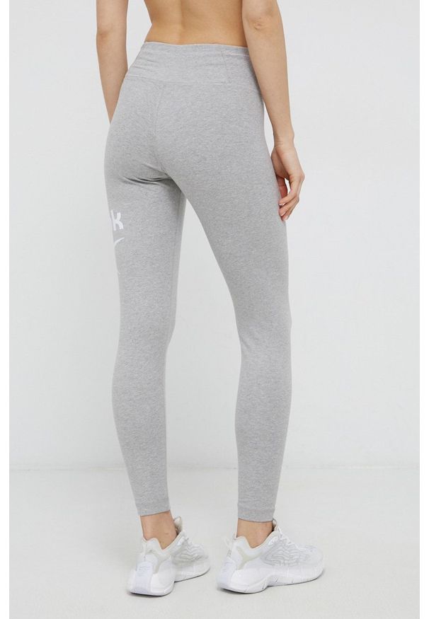 Reebok Legginsy GR9377 damskie kolor szary z nadrukiem. Kolor: szary. Materiał: dzianina. Wzór: nadruk