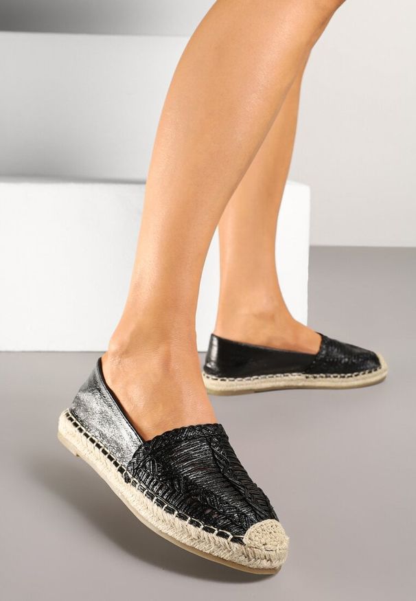 Renee - Czarne Espadryle z Ozdobną Plecionką na Cholewce w Stylu Boho Adisella. Okazja: na co dzień. Kolor: czarny. Materiał: jeans. Szerokość cholewki: normalna. Styl: boho