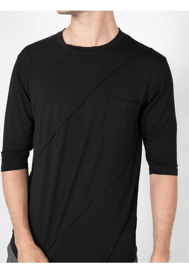 La Haine Inside Us T-shirt | 3M LM152 | Mężczyzna | Czarny. Okazja: na co dzień. Kolor: czarny. Materiał: elastan. Styl: klasyczny, casual