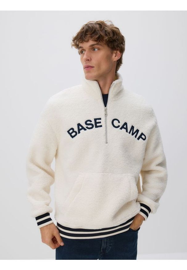 Reserved - Polarowa bluza ze stójką - granatowy. Typ kołnierza: kołnierzyk stójkowy. Kolor: niebieski. Materiał: polar