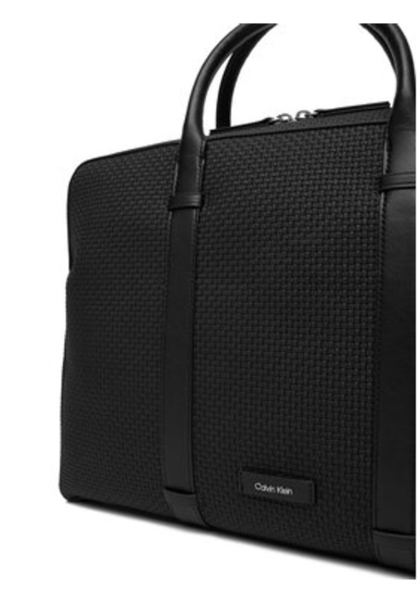 Calvin Klein Torba na laptopa Embossed Woven Commuter LV04D3207G Czarny. Kolor: czarny. Materiał: skóra
