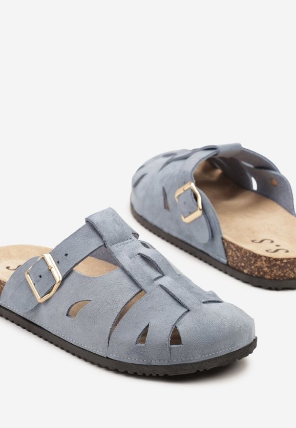 Born2be - Niebieskie Klapki Chodaki z Przeplatanymi Paskami i Wycięciami Paroti. Okazja: na co dzień. Kolor: niebieski. Wzór: paski. Obcas: na obcasie. Styl: elegancki, casual. Wysokość obcasa: niski