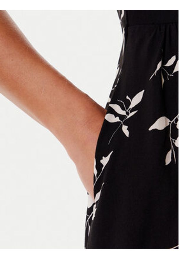 Tatuum Sukienka codzienna Naela 1 T2504.212 Czarny Regular Fit. Okazja: na co dzień. Kolor: czarny. Materiał: wiskoza. Typ sukienki: proste. Styl: casual