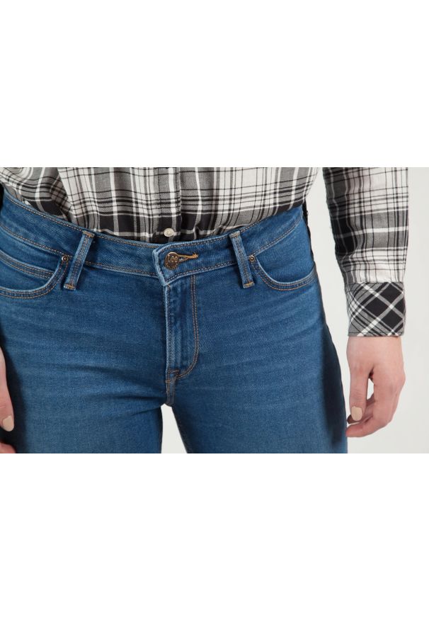 Lee - LEE ELLY DAMSKIE SPODNIE JEANSOWE JEANS WASHED CAMDEN L305TLJS 112106223
