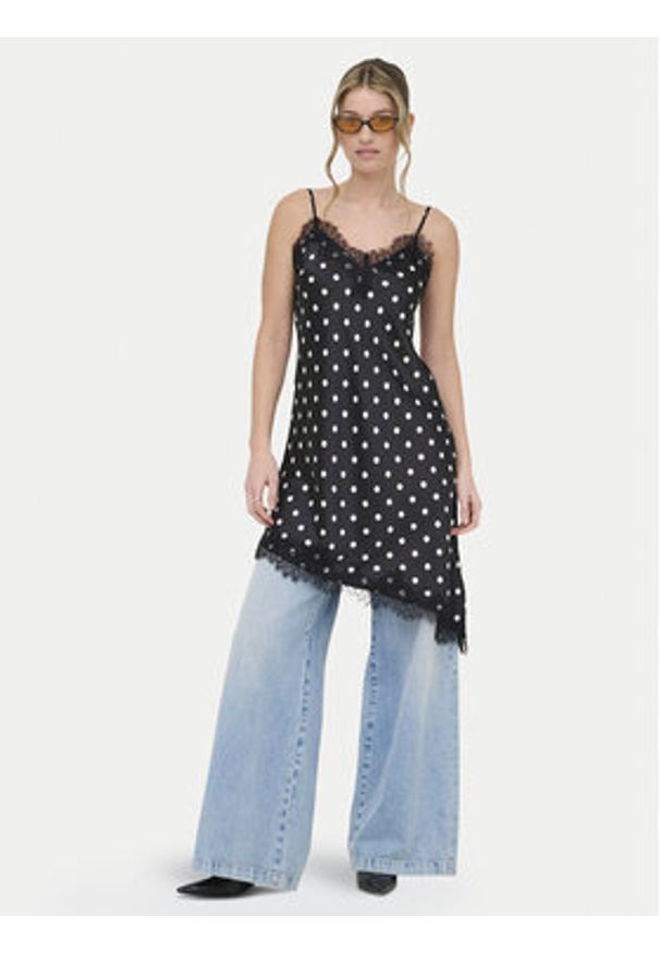 only - ONLY Sukienka codzienna Bella 15380521 Czarny Regular Fit. Okazja: na co dzień. Kolor: czarny. Materiał: syntetyk. Typ sukienki: proste. Styl: casual
