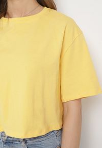 Born2be - Żółty Bawełniany T-shirt o Szerokim Kroju z Krótkim Rękawem Branjas. Okazja: na co dzień. Kolor: żółty. Materiał: bawełna. Długość rękawa: krótki rękaw. Długość: krótkie. Styl: casual
