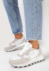 Born2be - Białe Sneakersy na Grubej Podeszwie ze Sznurowaniem i Materiałowymi Wstawkami Velits. Kolor: biały. Materiał: materiał. Szerokość cholewki: normalna #2
