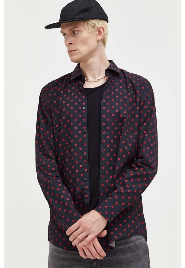 Hugo - HUGO koszula bawełniana męska kolor czarny slim z kołnierzykiem klasycznym. Typ kołnierza: kołnierzyk klasyczny. Kolor: czarny. Materiał: bawełna. Styl: klasyczny